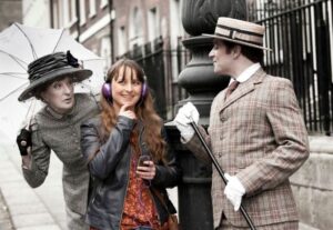 Wonderland-Productions-James-Joyce-The-Dubliners-lady-with-umbrella