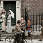 Wonderland-Productions-James-Joyce-The-Dubliners-outside-James-Joyce-House